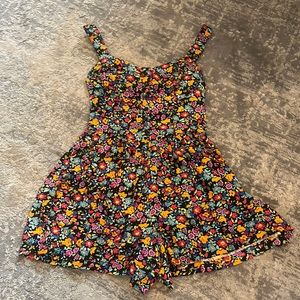wild fable floral romper size S